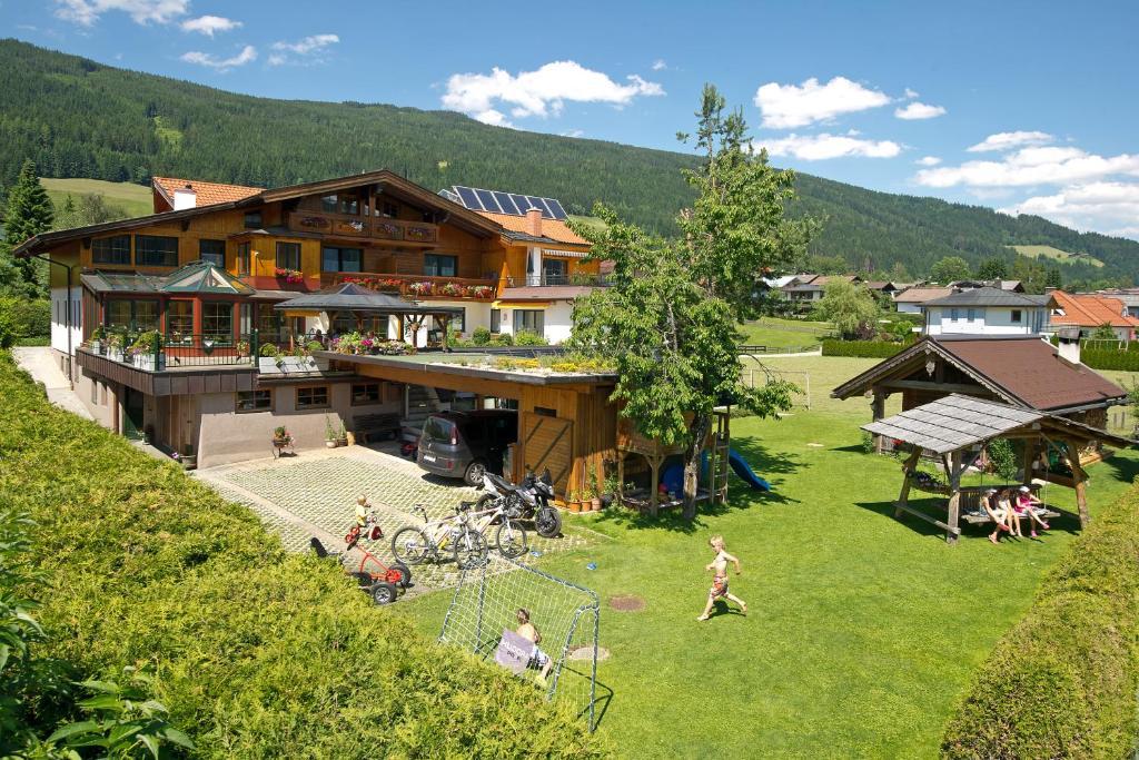 Wellnesshaus Reichelt Aparthotel Радщат Екстериор снимка